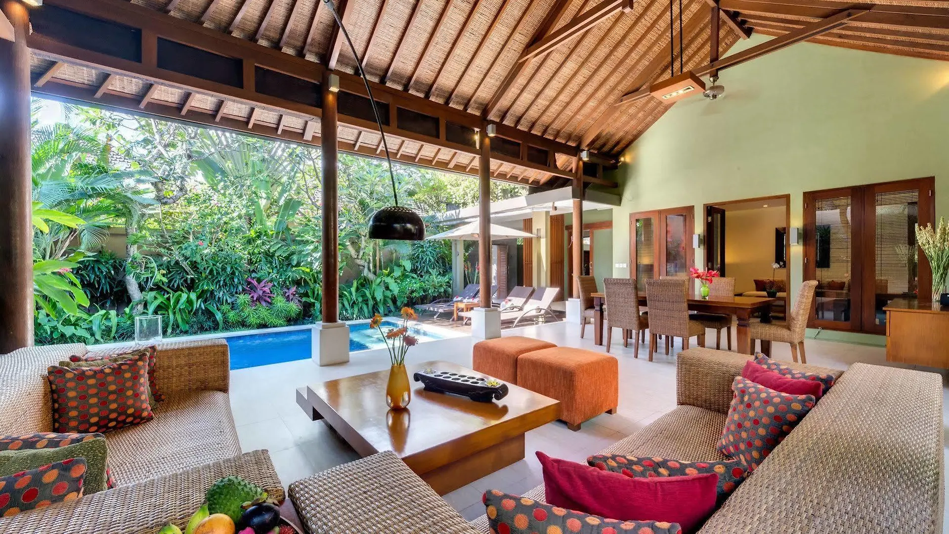 Lakshmi Villas Seminyak Hotel