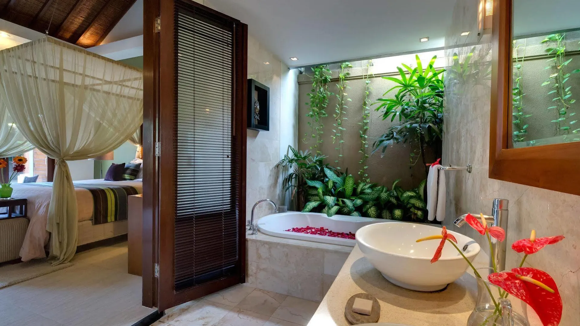 Lakshmi Villas Seminyak 5*,